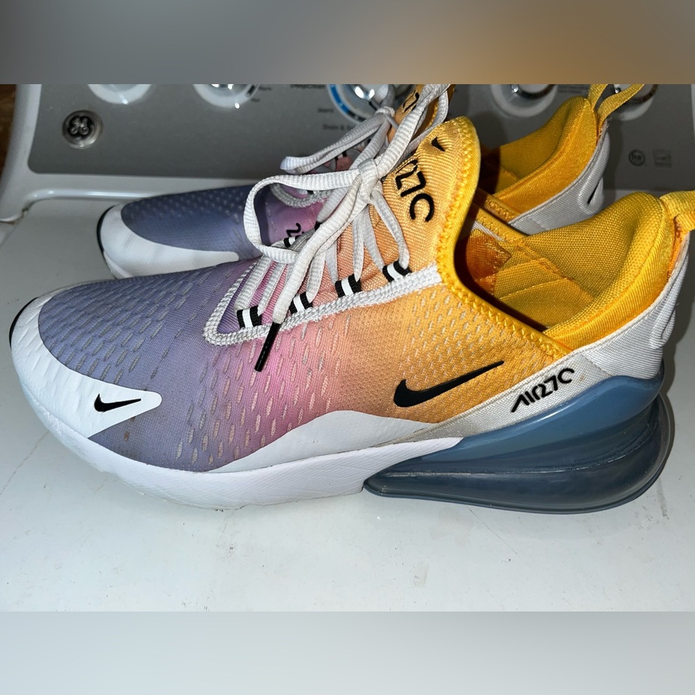 Nike Air Max 270 Yellow Sneakers